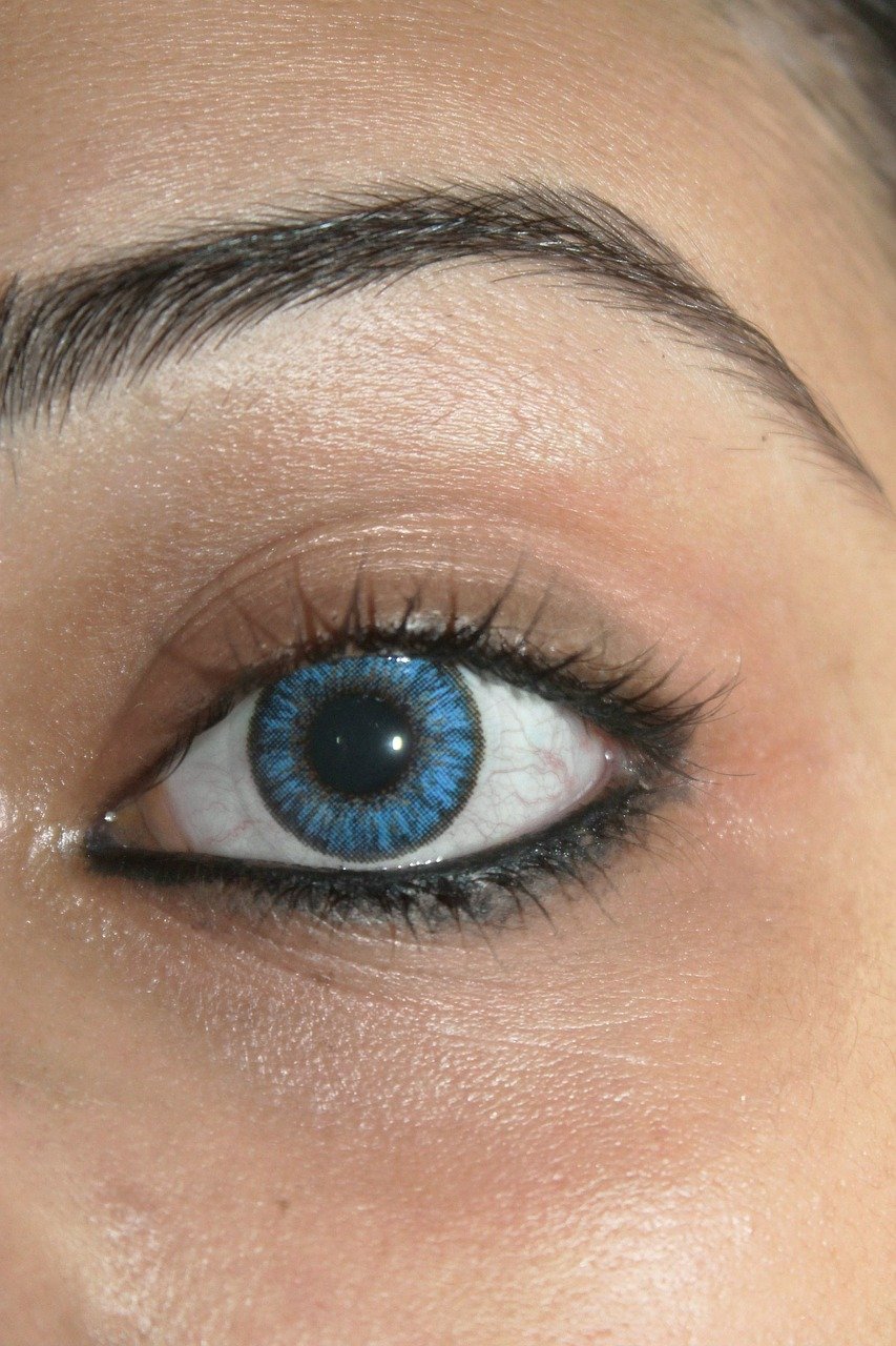 www.lenstownus.com/collections/colro-contacts-for-astigmatism